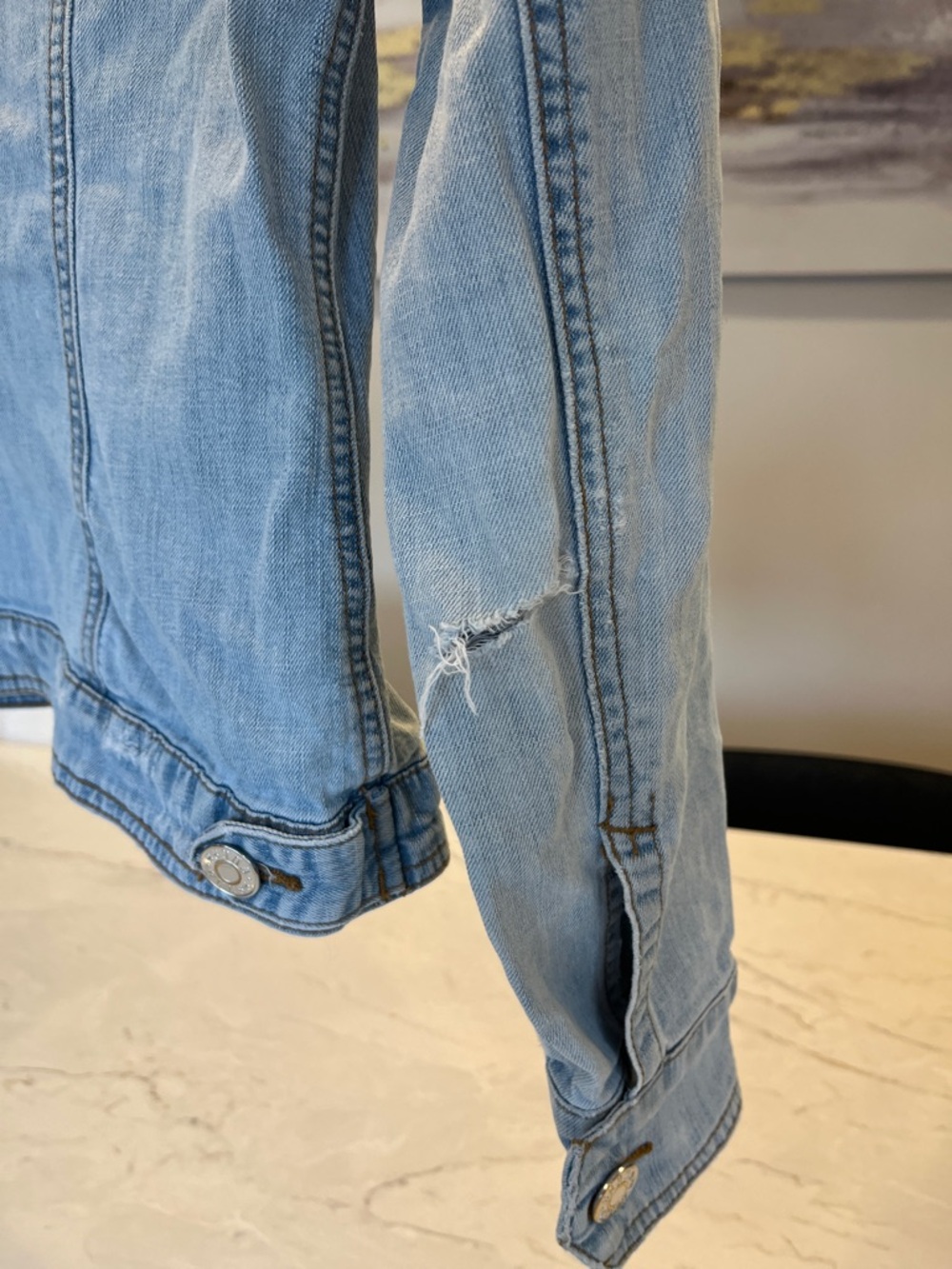 Guess Light Wash Blue Denim Jacket - Women's Button-Front - Picture 5 of 6